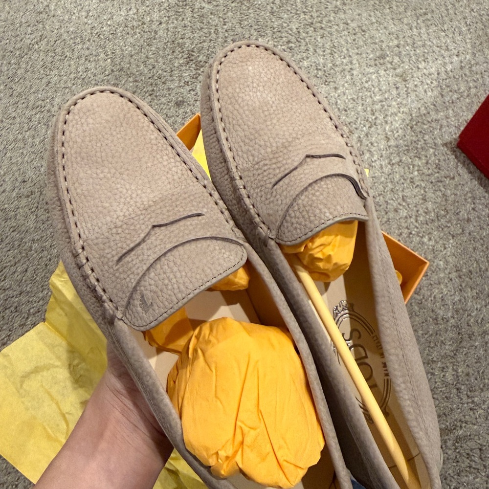 NWT Tod's Taupe Suede Penny Loafers size 38